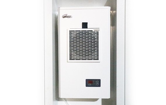 Industrial-Air-Conditioning-white1.jpg