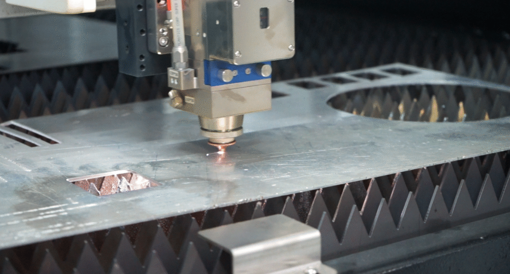 Corte a Laser Alumínio: Como Garantir Precisão e Qualidade Profissional