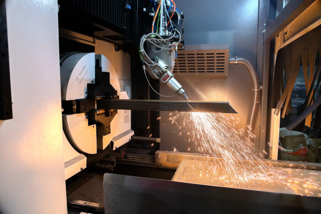 máquina de corte a laser